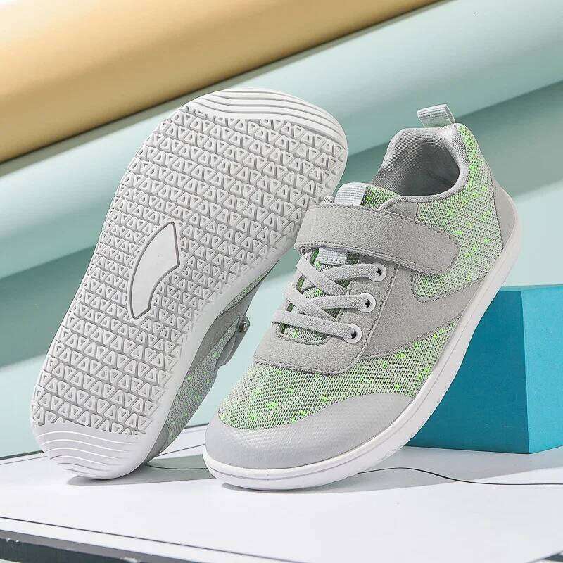 Little Big Kid Wide Barefoot Boys Girls Minimalist Sneakers Lightweight Non Slip Narutal Children Walking Shoes Skate Flat 26W0224