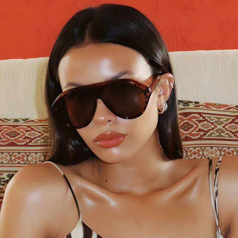 Retro New Oversized Pilot Oval Sunglasses Women Multi Color Lens Simple Style Sun Glasses One Piece Design Eyeglasses UV400 26W0224