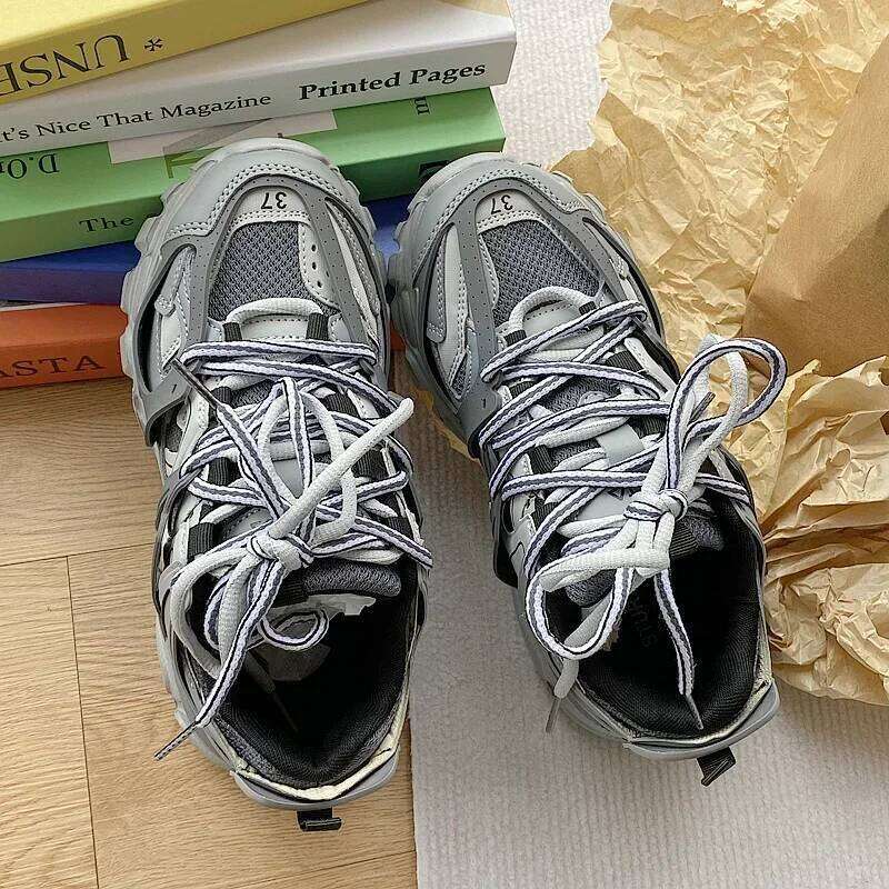 Brand Design for Man Fashion New Men's Chunky Sneakers Male Female Dad Trendy Girls Boys Casual Sports Shoes 26W0224