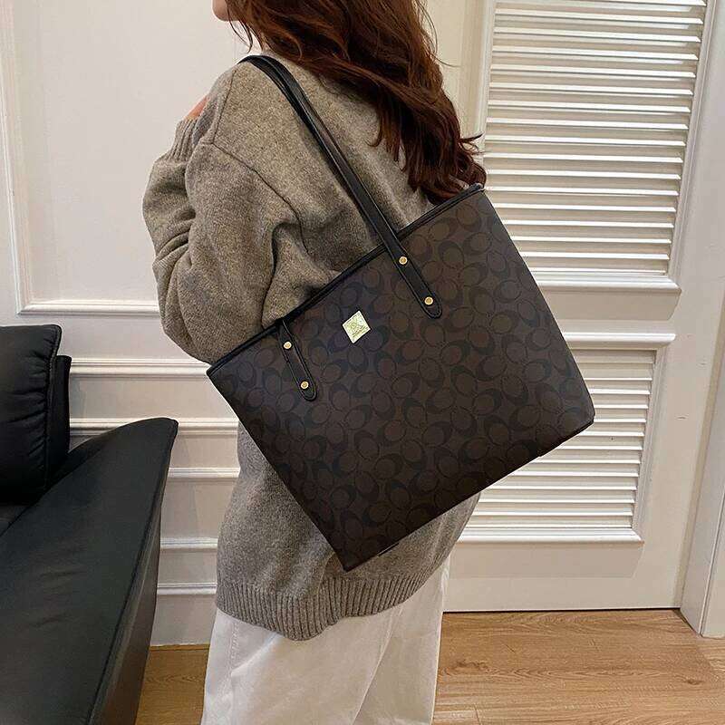 Stylish Popular Women's Crossbody Leather Messenger Bag Shoulder Tote Handbags For Fashion Ladies By Famous Z260224