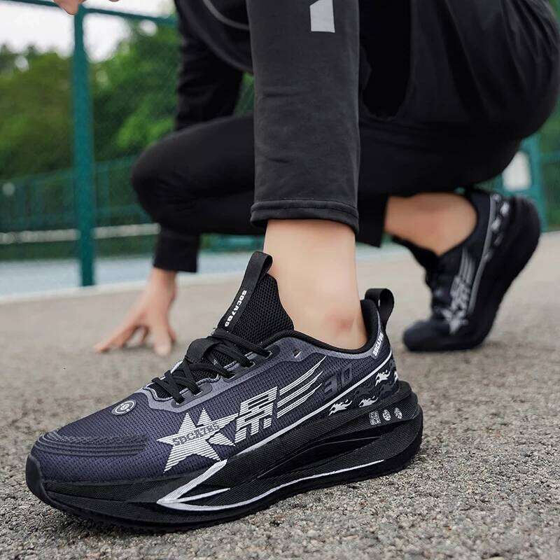 Carbon Board Speciality Marathon Running Men Breathable Casual Lightweight Shoes Plus Size Women's Sneakers