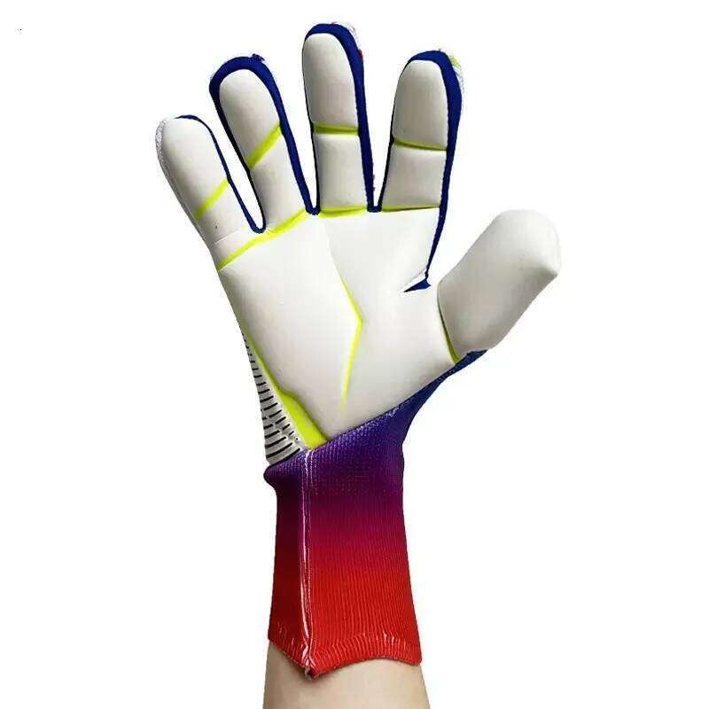 A pair of professional goalkeeper gloves for wear-resistant training. 26H0224