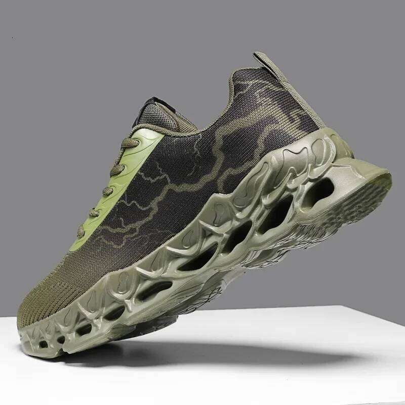 MAEDEF Mens Lightweight Breathable Athletic Footwear Non Slip Comfortable Sneakers for Outdoor Running Shoes