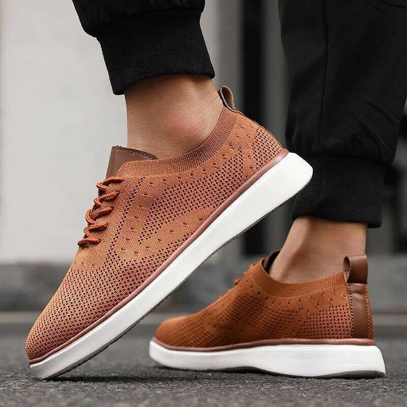 New Men's Knit Sneakers Lightweight Breathable Mesh Casual Non-Slip Soft Sole Fashion Daily Wear Comfortable Walking Shoes