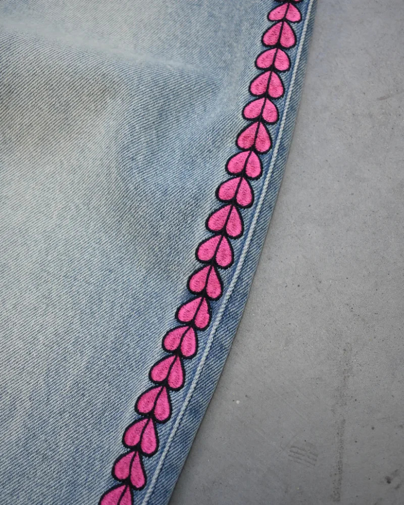 Light Blue Distressed Oversized Jeans Pink Heart Embroidery Anime Style D4C Pocket Streetwear Trendy Harajuku Casual Denim Pants 260205