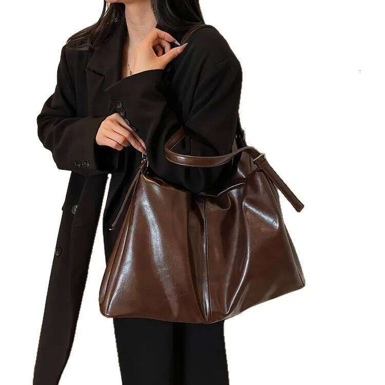 Tote handag 2025 autumn and winter new women's fashion trend Korean-style commuting large capacity shoulder bag Z260224