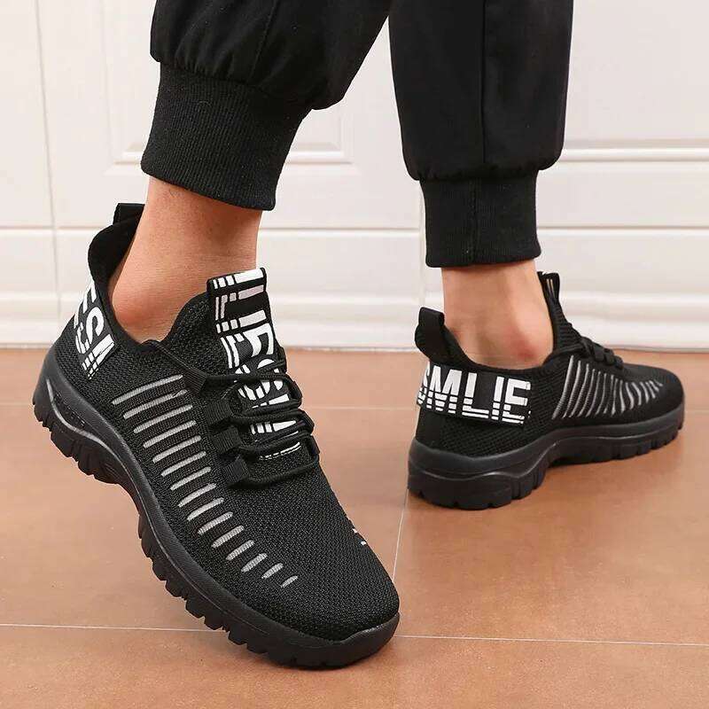 New Design Men's Lightweight Ultra-Breathable Walking ShoesTennis Sneakers Outdoor Trendy Running Fitness Shoes 2025