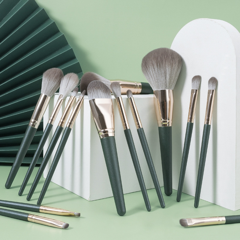 Soft-Bristle Ergonomic Foundation & Concealer Brush Set for Flawless Finish