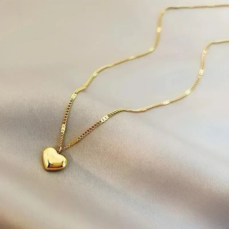 Crossborder Couple Cavicle Chain Geometric Heartshaped Light y Temperament Simple Sweet Love Pendant Necklace Jewelry 260206