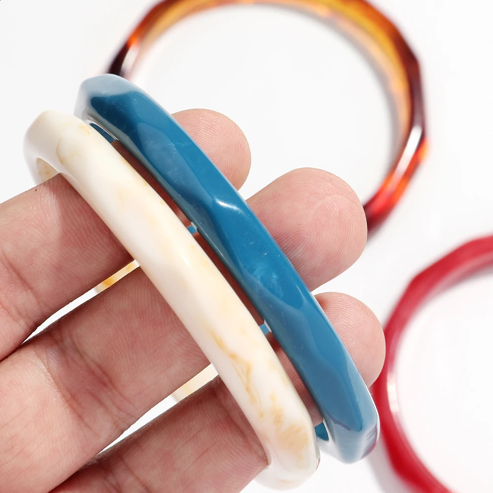 Bohemia Acrylic Cross-Section Geometric Thin Cuff Bangle for Women Boho Resin Irregular Bracelet 2025 Jewelry 260120