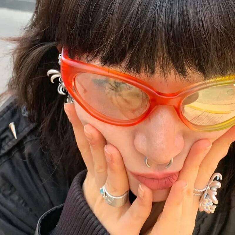 Vintage Small Oval Colour Y2K Sunglasses For Women New Fashion Brand Hip Hop Cat Eye Sun Glasses Men Punk Cool Eyewear Shades 26W0224