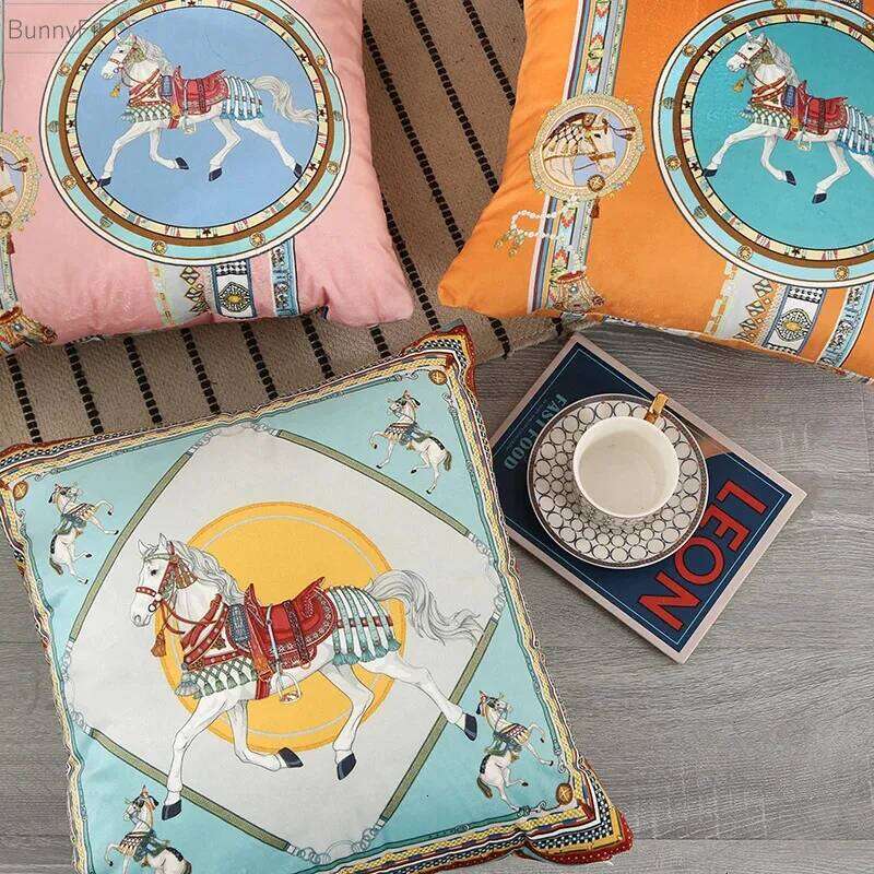 White Horse Printed Pillowcase For Bed Sofa Office Chair Car Pillows Dutch Velvet Pillow Case Luxury Style Cushion Cover