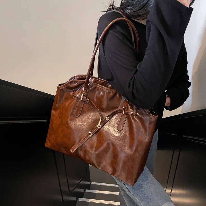 Women's Vintage Large Capacity PU Leather Tote Bag Metal Buckle Strap Accents Top - Handle Shoulder Carry Bags for Winter 2025 Z260224