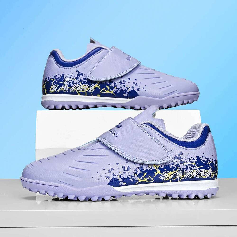 New Children Soccer Boots Society School Football Shoes Cleats Grass Sneakers Boy Girl Outdoor Athletic Training Sports Footwear 26W0224