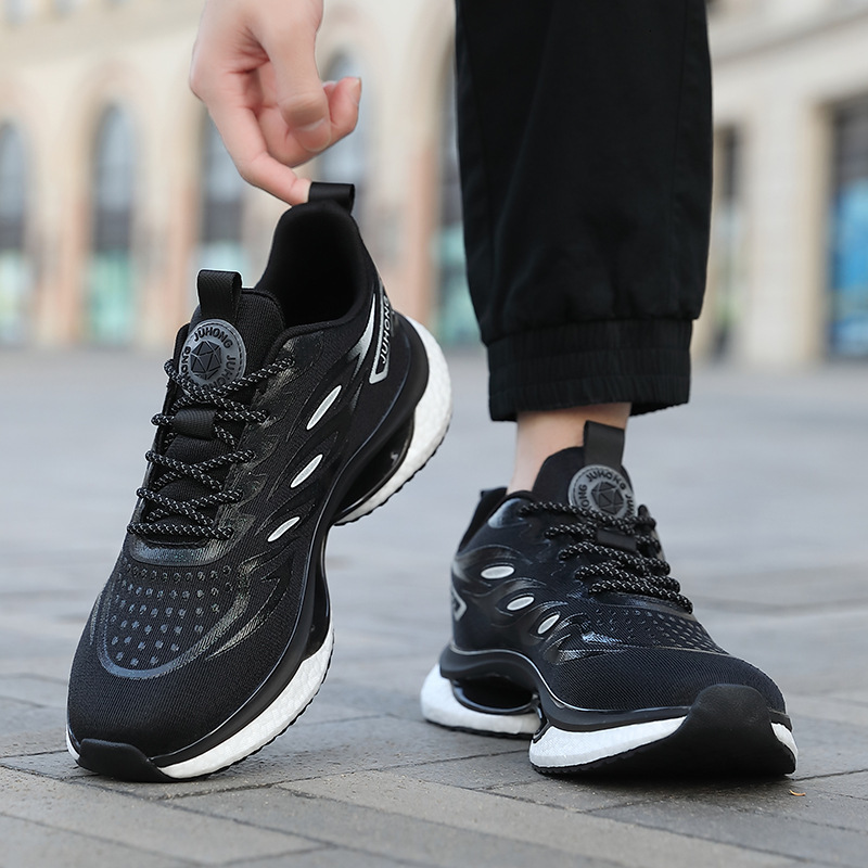 Free Shipping 2026 New Running Shoes Casual Sneakers Lightweight Breathable Mesh Thick Sole Designer Shoes for Men and Women