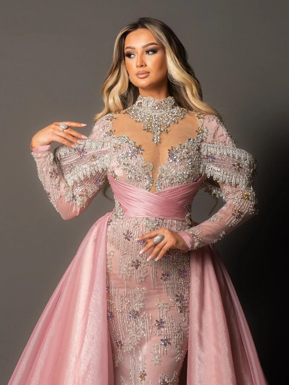 Gorgeous Evening Dresses High Neck Crystal Prom Dress with Detachable Train Long Sleeves Customized Party Gowns Vestidos De Noche Plus Size