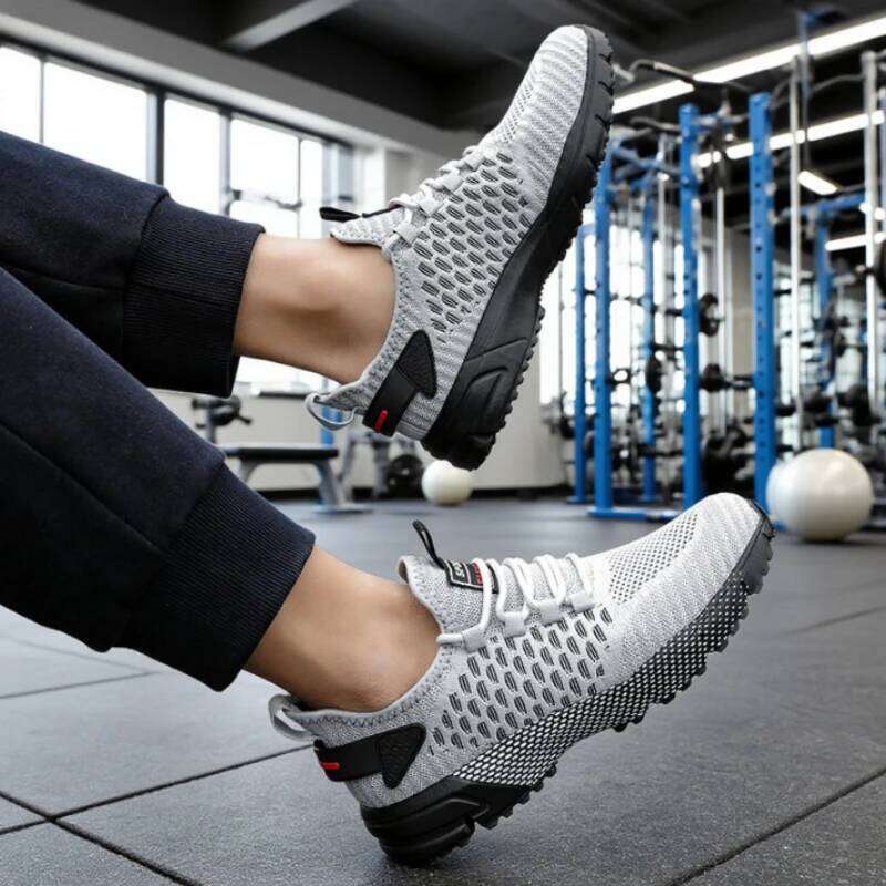 Men's Sneakers Light Breathable Fashionable Mesh Running Shoes Comfortable Luxurious Brand Male Tenis Masculino