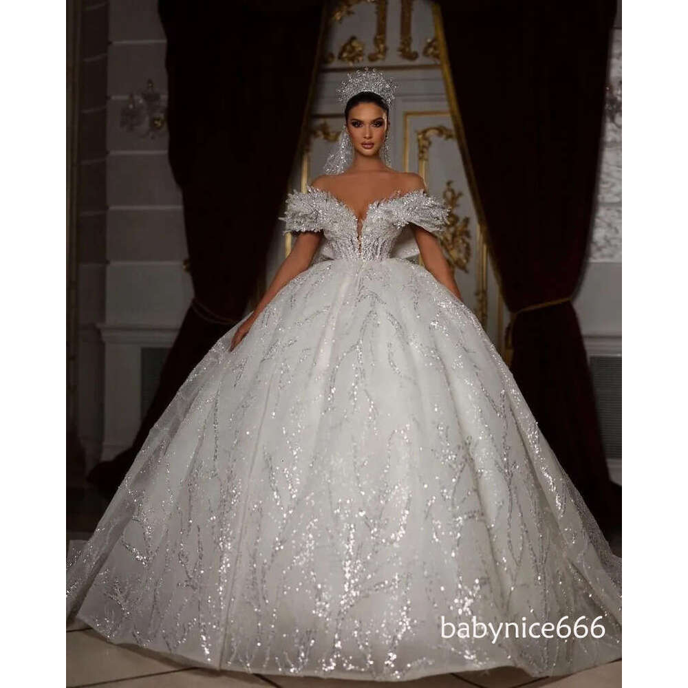 Luxury Ball Gown Wedding Dresses Sleeveless V Neck Off Shoulder Sequins Appliques 3D Lace Bridal Gowns Beaded Formal Dress Plus Size Custom Made Vesti