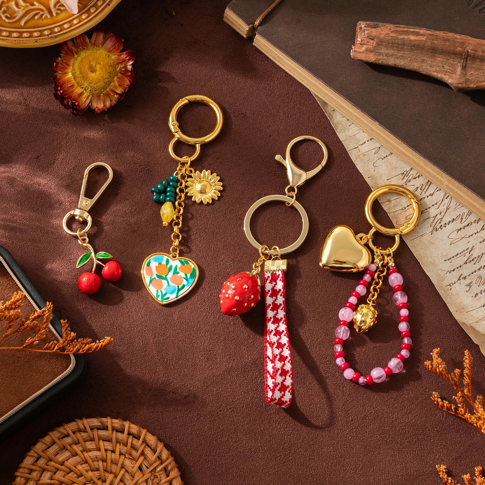 Fashionable and trendy keychains DIY bags pendants and accessories can be freely matched 260202