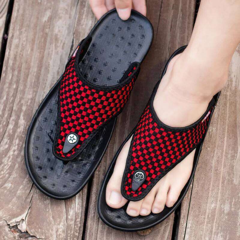 MAEDEF Summer Flip Flops for Beach Slippers Casual Sandals Comfortable Non-Slip Bathroom Shoes Men Slides