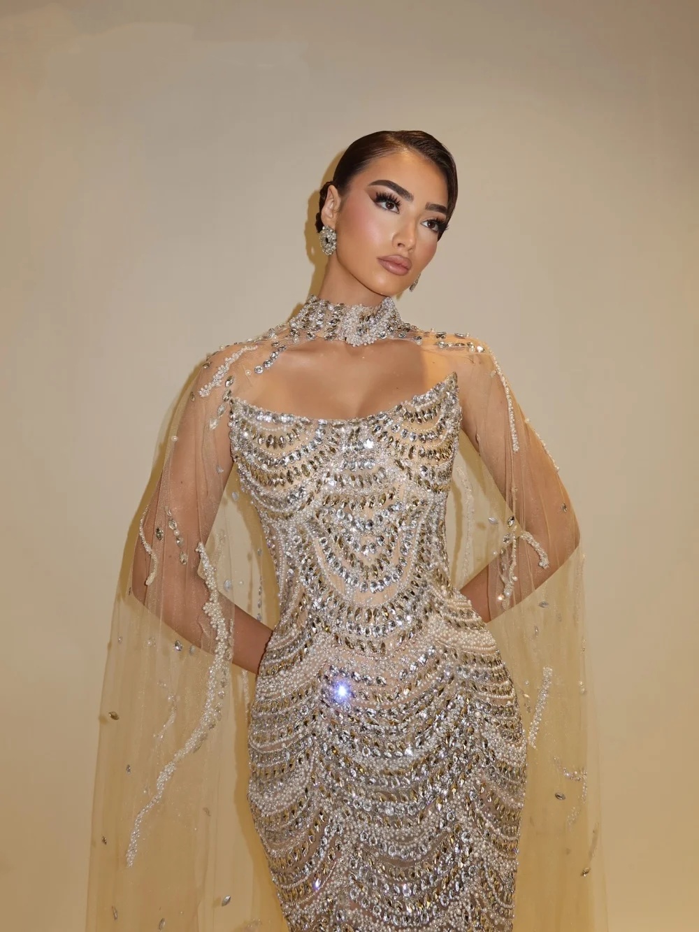 Luxury Strapless Evening Dresses Crystal Pearls Prom Dress Beading Illusion Sleeveless Customized Party Gowns Vestidos De Noche Plus Size