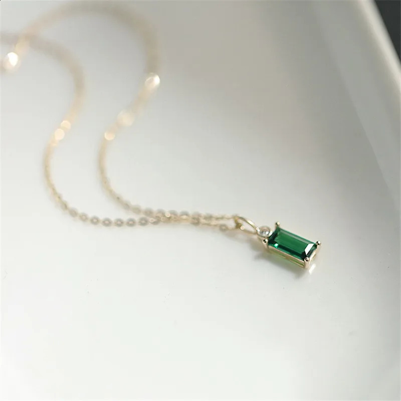 925 Sterling Silver European Simple Square Green Crystal Pendant Clavicle Chain Necklace Women Classic Plating 14k Gold Jewelry 260208
