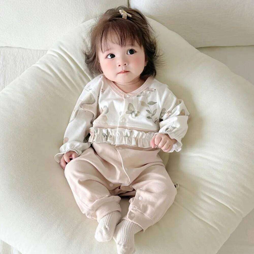 Christmas Girl Clothes 100% Cotton Ruffles Patchwork Long Sleeve Baby Romper Spring Autumn 1st Birthday Infant Jumpsuit 26H0224