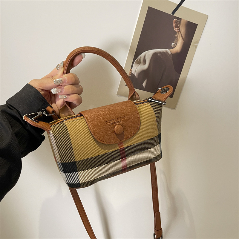 free shipping designer bags for womens shoulder bags brown pink khaki black white Fashionable versatile handbag tote and crossbody bag