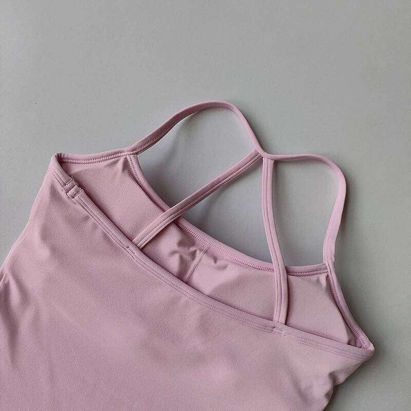 Women's Slim Fit Fitness Vest Skin Friendly Nude Pilates Top Beautiful Design Suspension Yoga Sports Bra 26Y0224