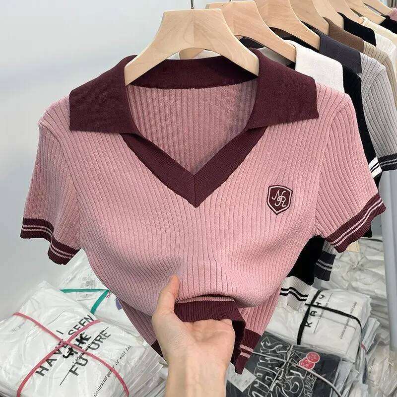 Knit Polo Shirt Short V-neck Top Designs Women's Summer Tees Spice Girls Lapel Color Combination Streetwear Womenswear Trends 26W0224