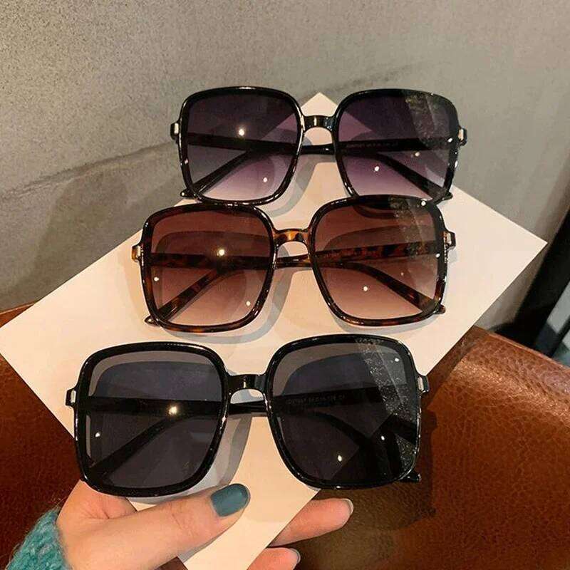 2025 Vintage Square Women's Sunglasses Luxury Designer Sun Glasses Classic Eyeglasses Lady UV400 Big Frame Mirror Oculos De Sol 26W0224