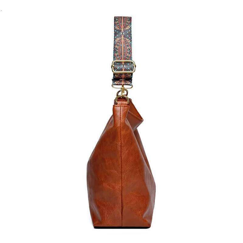 Neutral Men's Women's Pu Tote Bag, Suitable for Travel and Photography, Single Shoulder Bag with Ethnic Style Strap Z260224