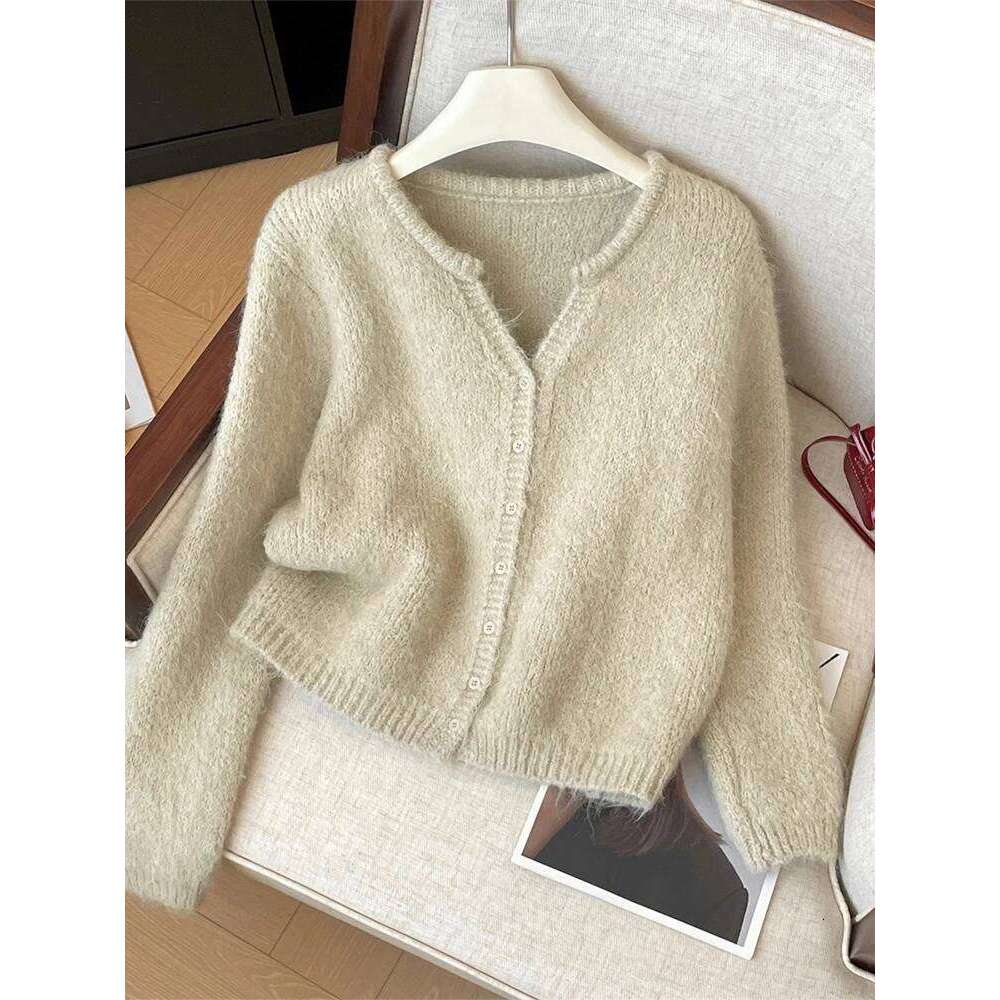 Women Beige Cardigan Cozy Sweater Harajuku Vintage Korean Y2k Long Sleeves V-Neck Cashmere Sweaters Jumper 2000s Clothes Autumn 26L0224