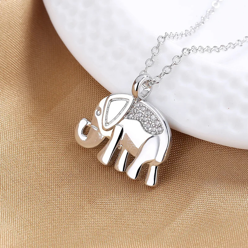 925 Sterling Silver Necklace Elephant Pendant Zircon For Women Clavicle Chain Necklaces Wedding Party Fashion Jewelry Gift 260208