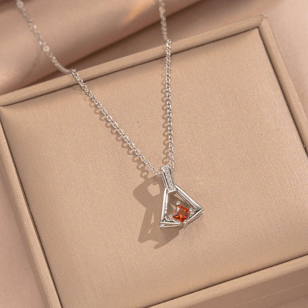 Copper-Inlaid Zircon Dress Pendant Titanium Steel Necklace Fashionable Classic Collarbone Chain Niche High-End Jewelry For Women