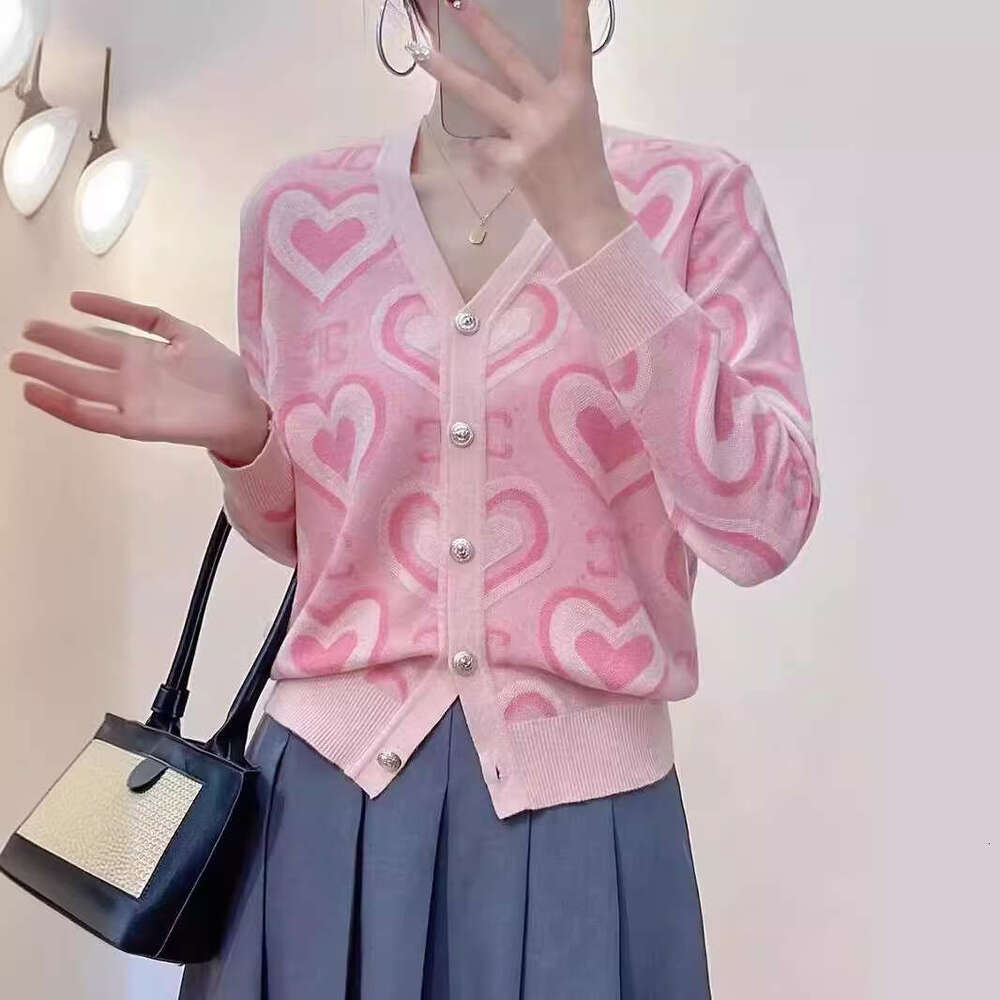 French Style Heart Jacquard Long Sleeve Knitted Cardigan 2026 Spring Autumn New Fashion Versatile Slimming Women's Top
