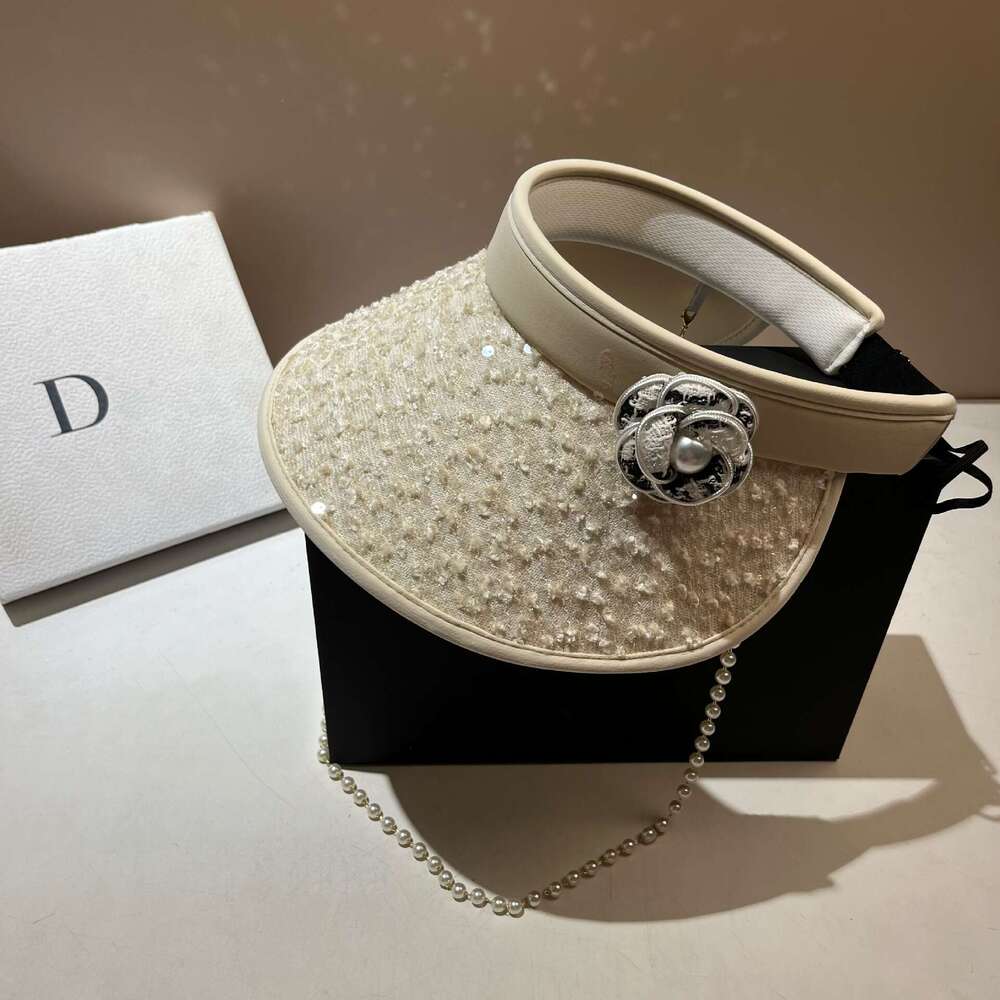 Camellia flower pearl drop cap Ultraviolet protection function Summer vacation and party-specific hat