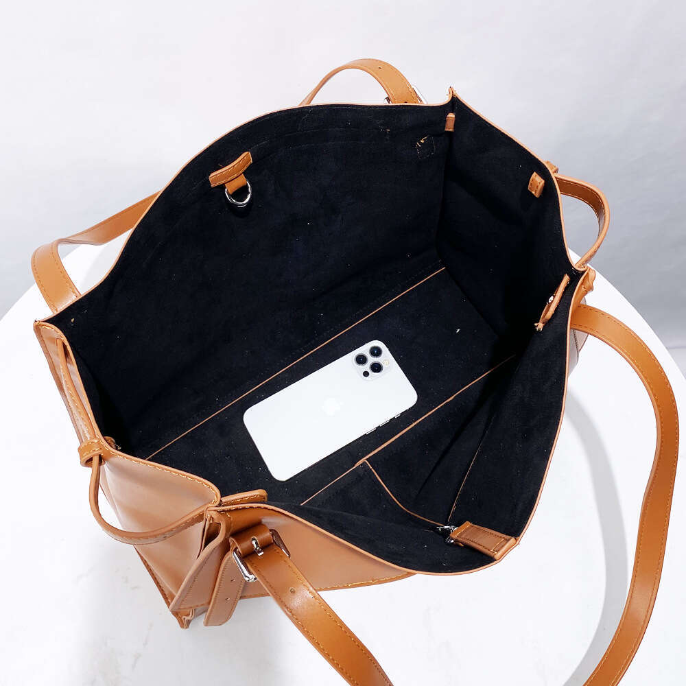 2026 Women Brown Black European American Vintage Tote Belt Tote Bag Design Large Capacity Shoulder And Underarm Bag