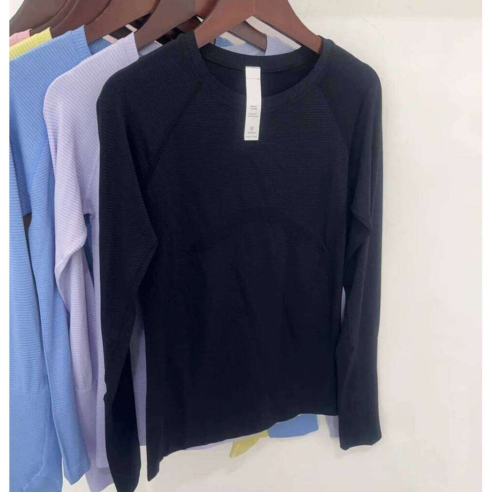 Women's Yoga Top, Ribbed, Slim-Fit, Long-Sleeve Athletic Wear for Running, Pilates, and Fitness Training 26Y0224