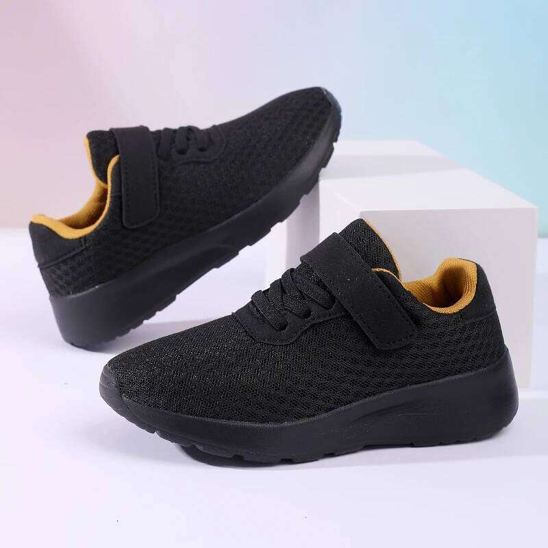 Boys' breathable running lightweight girls' sports shoes, four season outdoor black mesh eyes, big children's 26W0224