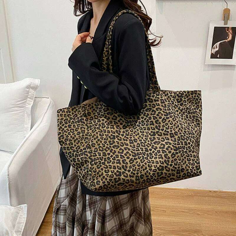 Fashionable Leopard Print Tote Women Leisure and Commuting Shoulder Large Simple Texture Storage Bag Casual Daily Use Z260224