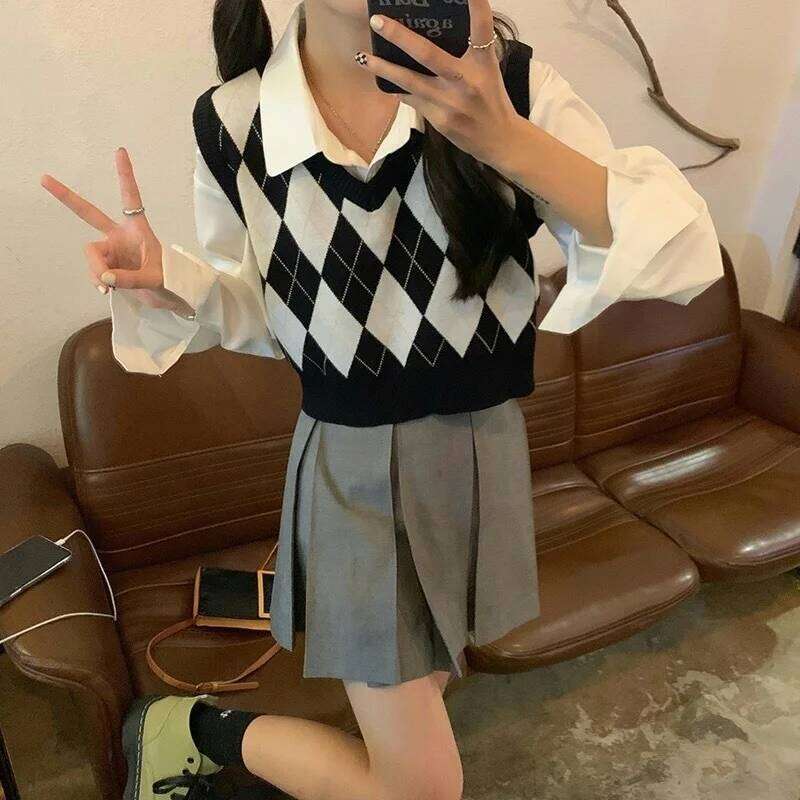 Autumn Fashion Female Vintage Plaid Sweater Vests Women's Tank Tops Crop Top Women Sleeveless Knitted Vest Waistcoat 26L0224