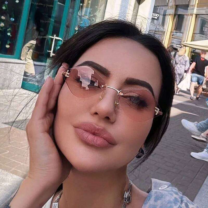 Trendy Rimless Diamond-shaped Sunglasses F Women's Luxury Brand Sun Glasses Ladies Classic Elegant Eyewear Shades 26W0224