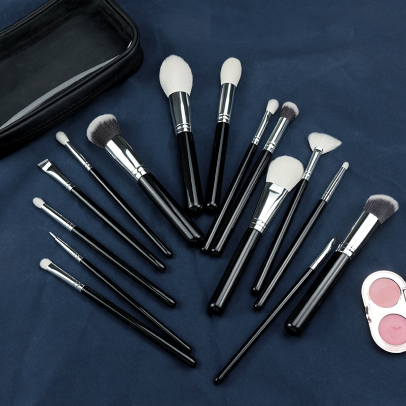 Professional Quality Ergonomic Makeup Tool Kit with Gentle Texture-Friendly Brushes
