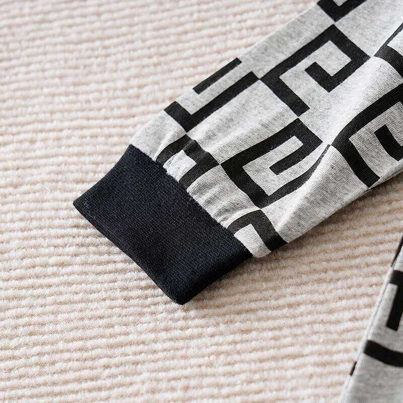 Newborn Baby 0-12 Months grey letter printing Cotton Long Sleeve Footies Toddler Boy Clothes Kids Jumpsuit Pyjama Bebe 26H0224