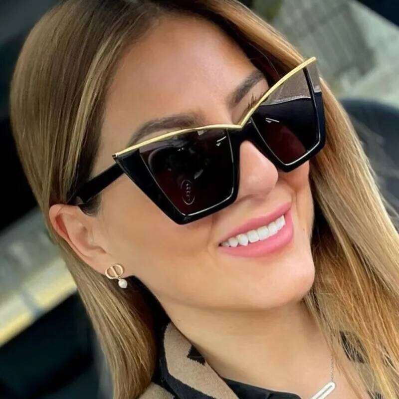 INS Vintage Cat Eye Sunglasses Women Square Small Frame Sun Glasses Female Brand Designer Retro Shades Fashion Oculos De Sol 26W0224