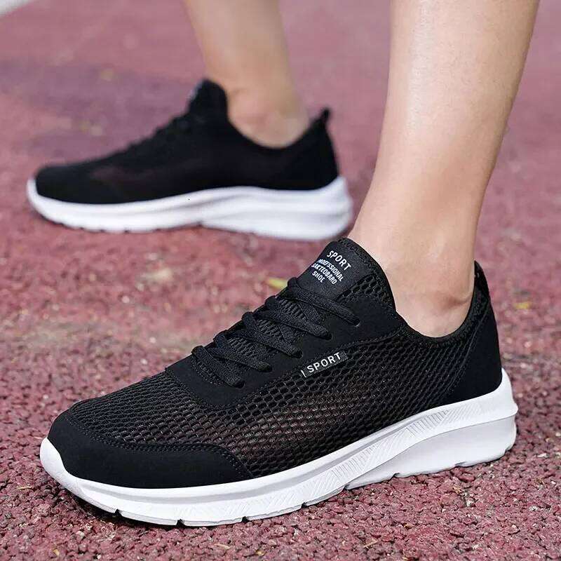 MAEDEF Men Outdoor Running High Qulity Flat Wear Resistant Walking Breathable Summer Shoes for Male Sports Sneakers