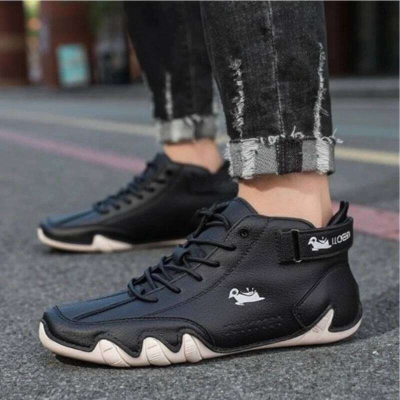 Retro High Top Skateboard Soft Non Slip Rubber Soles Breathable Lining Suitable for Daily Wear Artistic Men Casual Shoes