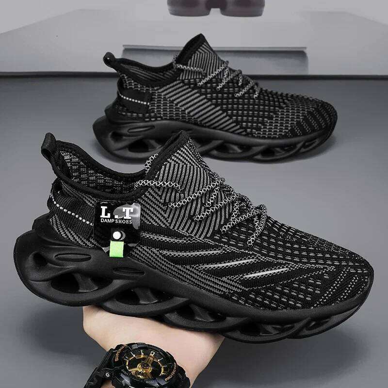 Casual Knitted Mesh Breathable Comfortable Lace Up Cushioned Thick Soled Trend Lightweight Men's Running Shoes
