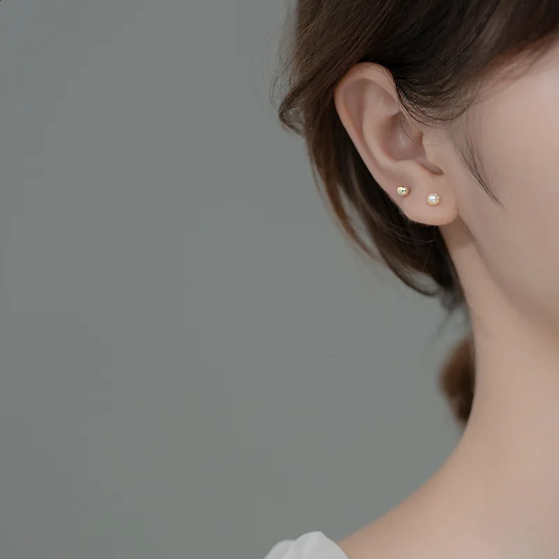 WANTME 925 Sterling Silver Simple Sweet Shell Spiral Beads Small Stud Earrings for Women Fashion Korean Party Piercing Jewelry 260205